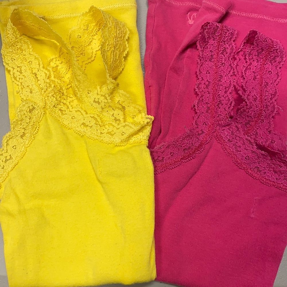 Size M. Abercrombie Kids Tank Tops
